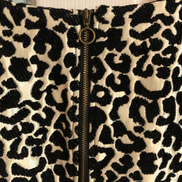 Leopard mini skirt. Kendall and Kylie. Size m. - Picture 3 of 5